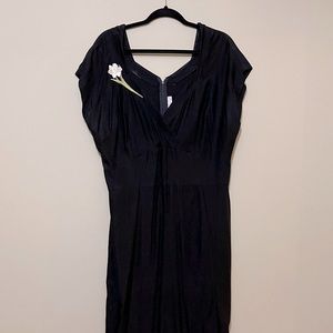 Stop Staring! 50’s style low-cut, mid length bodycon dress size 2XL